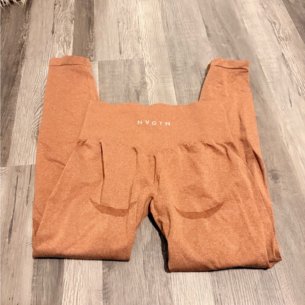 NVGTN Contour Leggings Medium